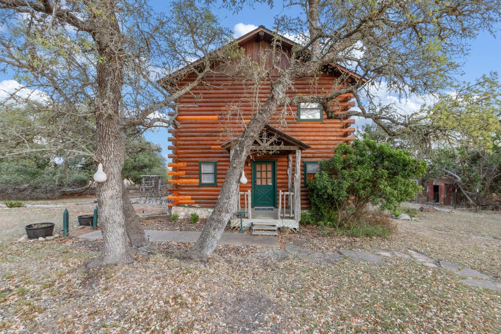 Mighty Oak Log Cabin Fredericksburg Exteriör bild