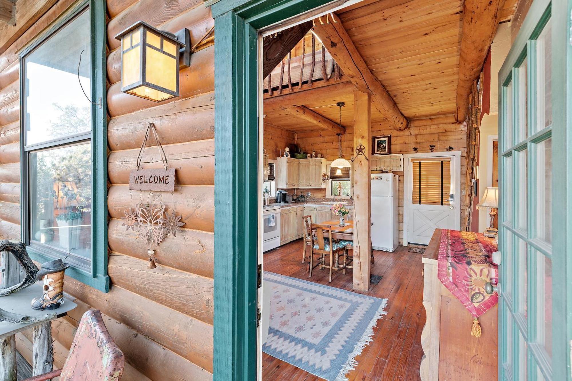 Mighty Oak Log Cabin Fredericksburg Exteriör bild