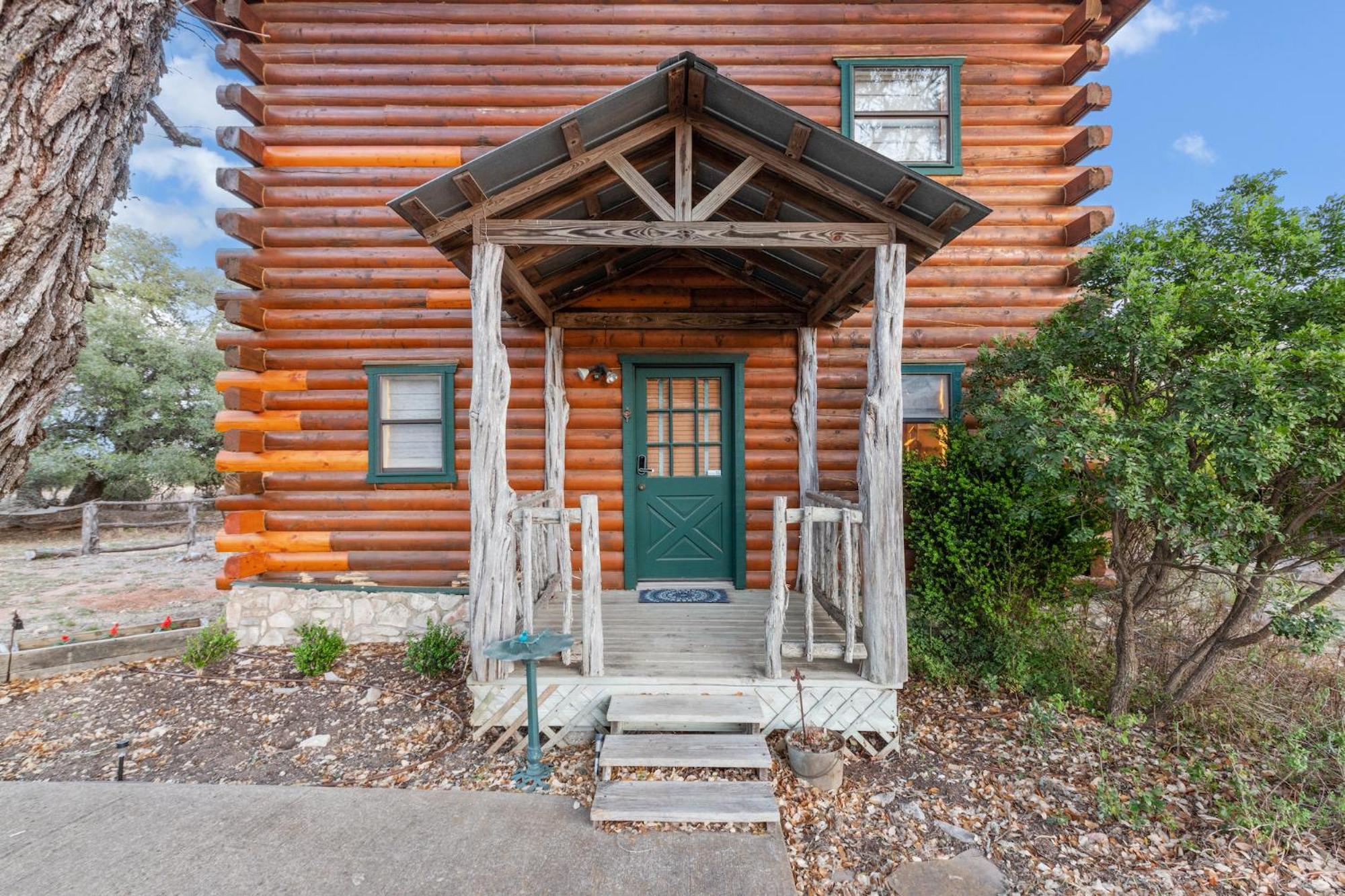 Mighty Oak Log Cabin Fredericksburg Exteriör bild